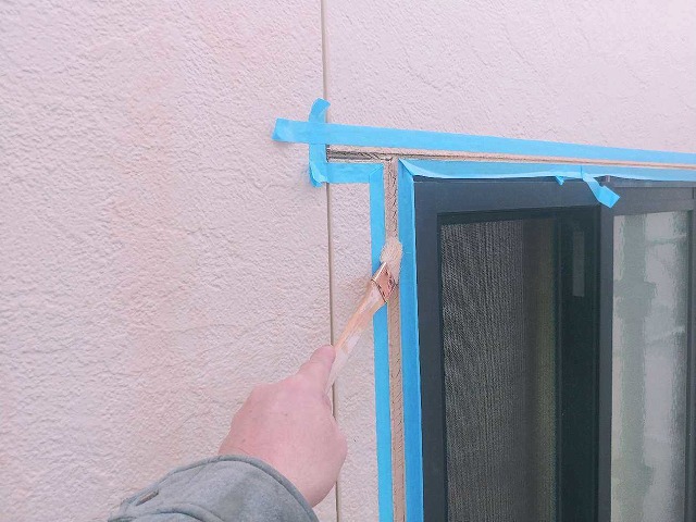 プライマーを塗布